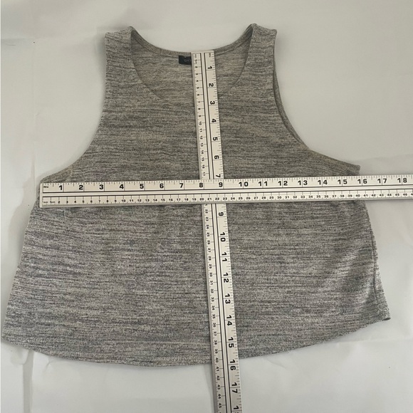 🖤 Dynamite Salt & Pepper Grey Crop Tank – Size Small 🖤 - Picture 9 of 12